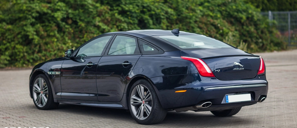 Jaguar XJ cena 116900 przebieg: 34000, rok produkcji 2017 z Wysoka małe 781